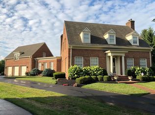 3770 Pembrooke Grn E, New Albany, OH 43054