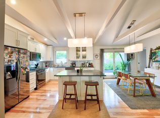 28 Hampton Rd N, Southampton, NY 11968