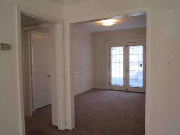 DR w-French Door to Patio