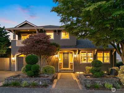 3016 37th Avenue W, Seattle, WA, 98199