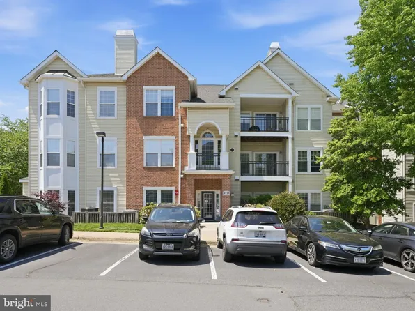 4135 Fountainside Ln Unit 101, Fairfax, VA 22030