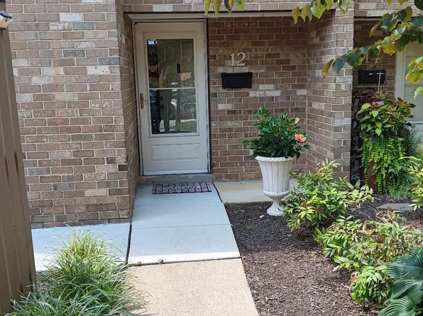 12 Chesham Ct #B, Cockeysville, MD 21030