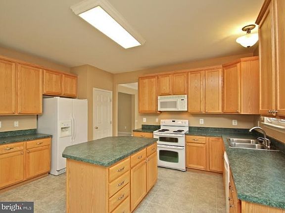 5th image of 3502 Carlyle Ct