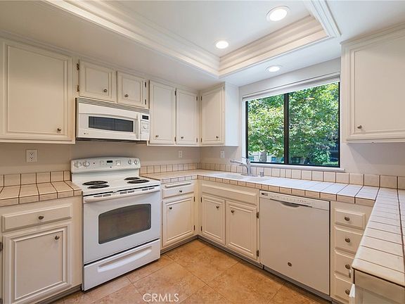 5th image of 31403 E 9th Dr #72G