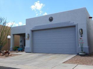 532 S Meadowood Ln, Sierra Vista, AZ 85635