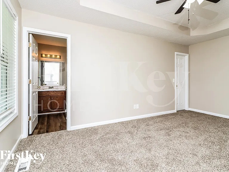82 Broadlands Dr — Photo 14