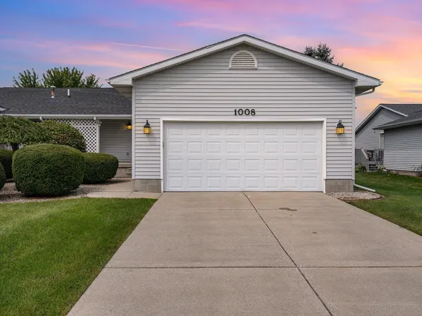 1008 Sweeney St, Mount Pleasant, MI 48858