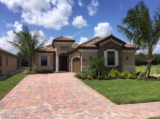 2778 Aviamar Cir, Naples, FL 34114
