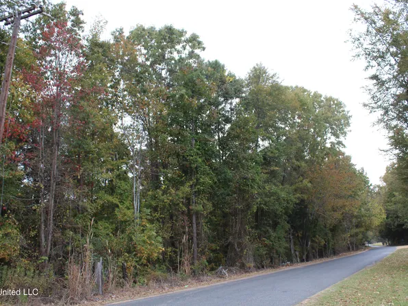 177 Carlisle Rd, Batesville, MS 38606