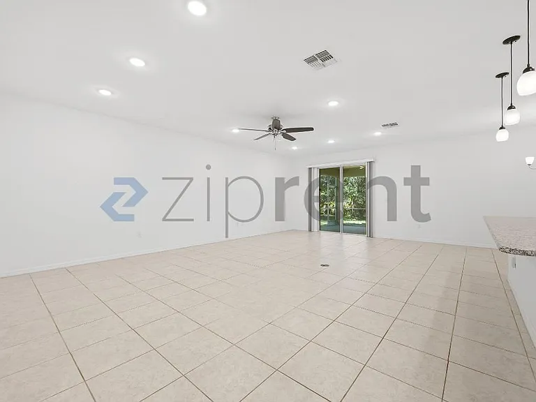 177 Castile Ct — Photo 8