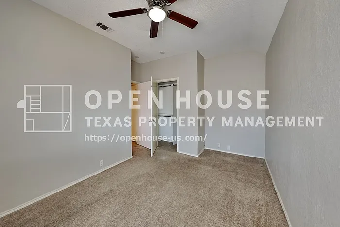 6916 Chateau Dr — Photo 15