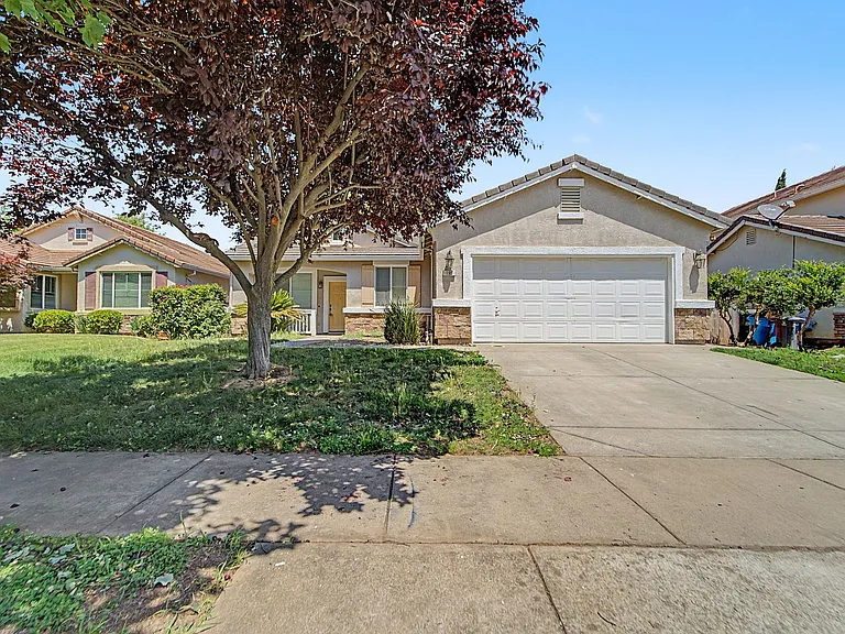 199 Mississippi Dr — Photo 1