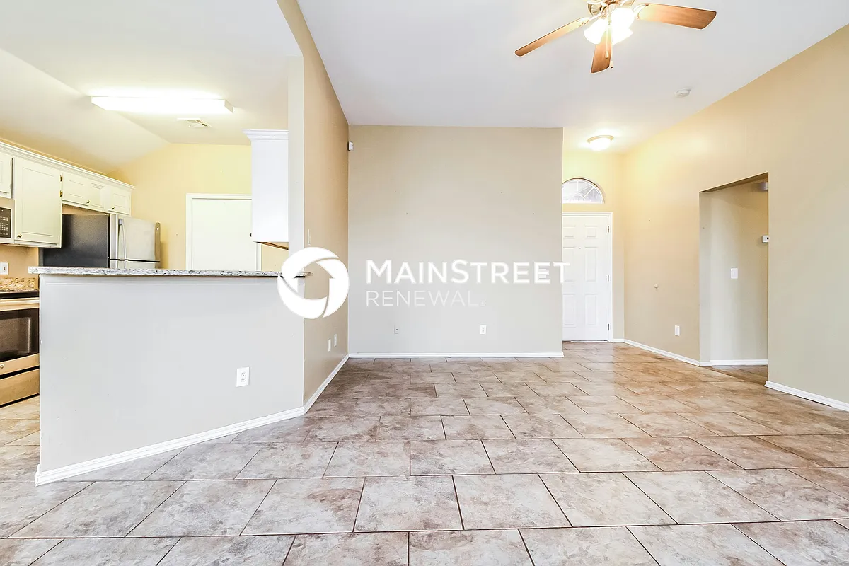 Living Room - 2916 SE 97th St