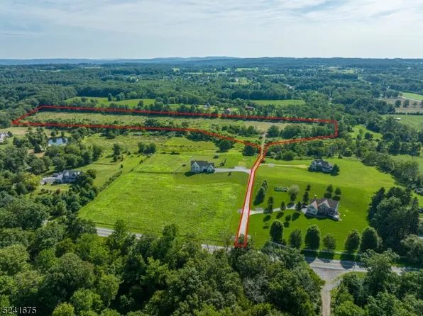 354 Mechlin Corner Rd, Alexandria Twp., NJ 08867
