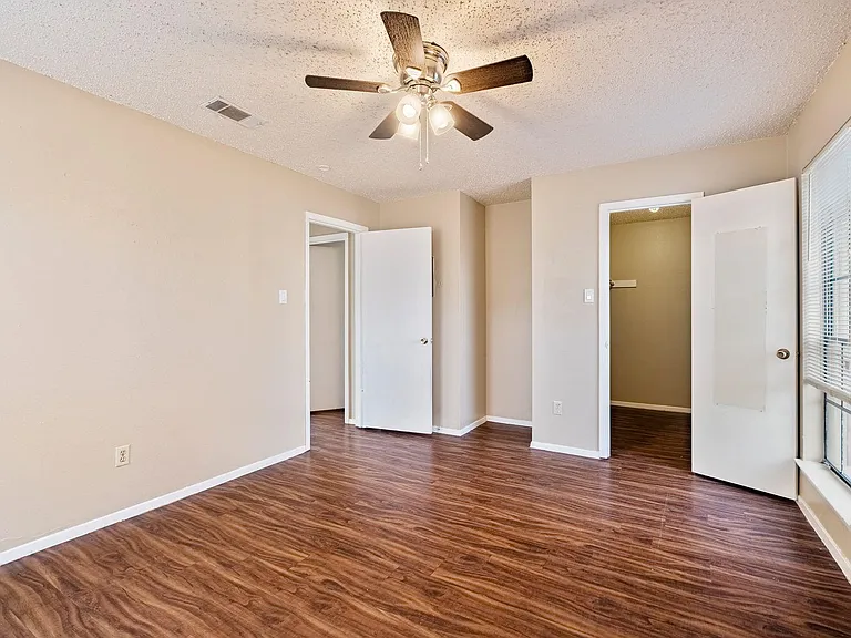 301 Craddock Ave #C — Photo 7