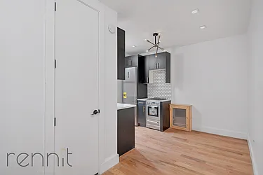 Rented by Rennit Inc.