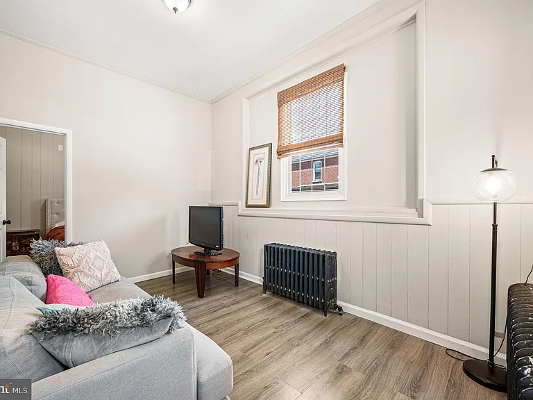 815 N Lincoln St — Photo 4