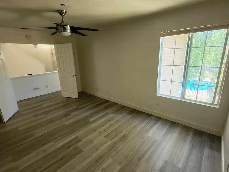 2477 S Village Green Dr — Photo 18