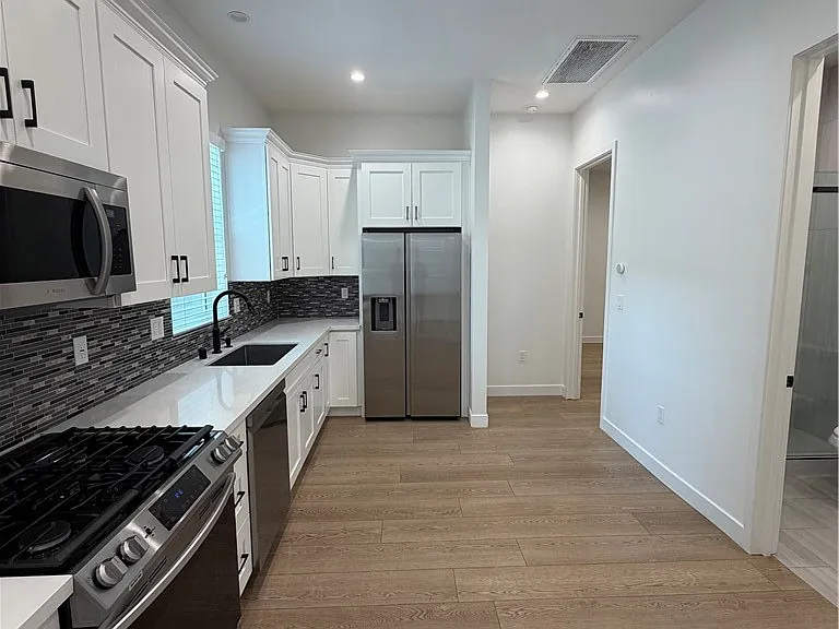 8441 Calvin Ave — Photo 3