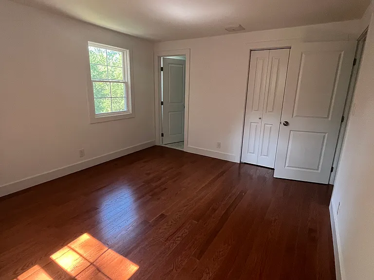 751 W Avon Rd — Photo 19