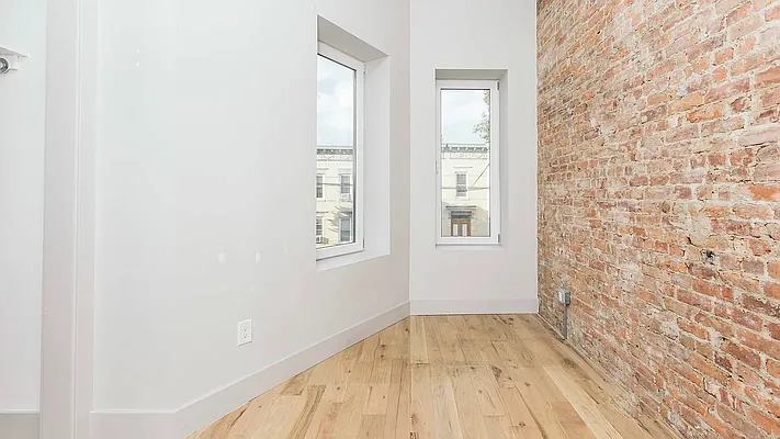 Rented by The Property Firm | media 11