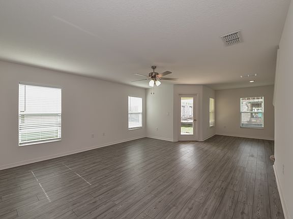 3rd image of 5359 Companion Ln