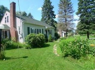 25 W Hill Rd, Gardiner, ME 04345