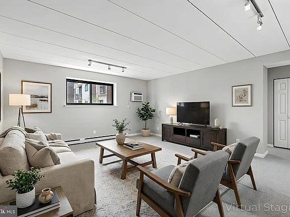 3rd image of 400 Glendale Rd #D23