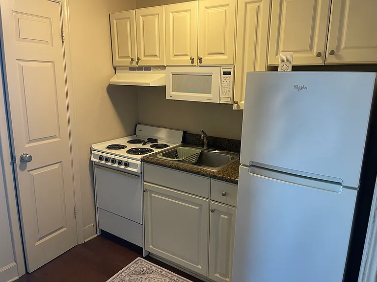 1205 Saint Charles Ave #1216 — Photo 4