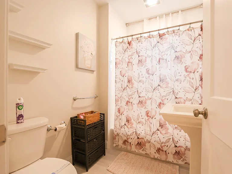 1008 Tremont St #5 — Photo 27