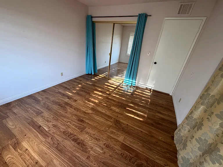 4340 Gannet Cir #112 — Photo 15