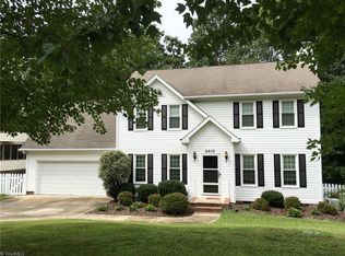 3012 Colony Dr, Jamestown, NC 27282