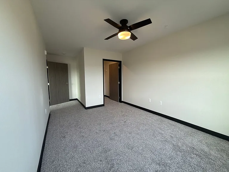 275 Lofts at Kingston Yard — Photo 106