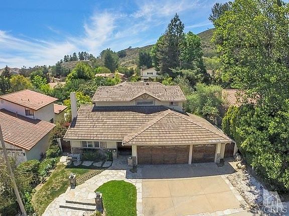 2nd image of 6069 Hedgewall Dr