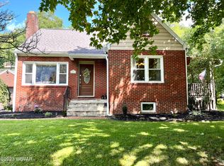 214 E Hillside Dr, Lock Haven, PA 17745