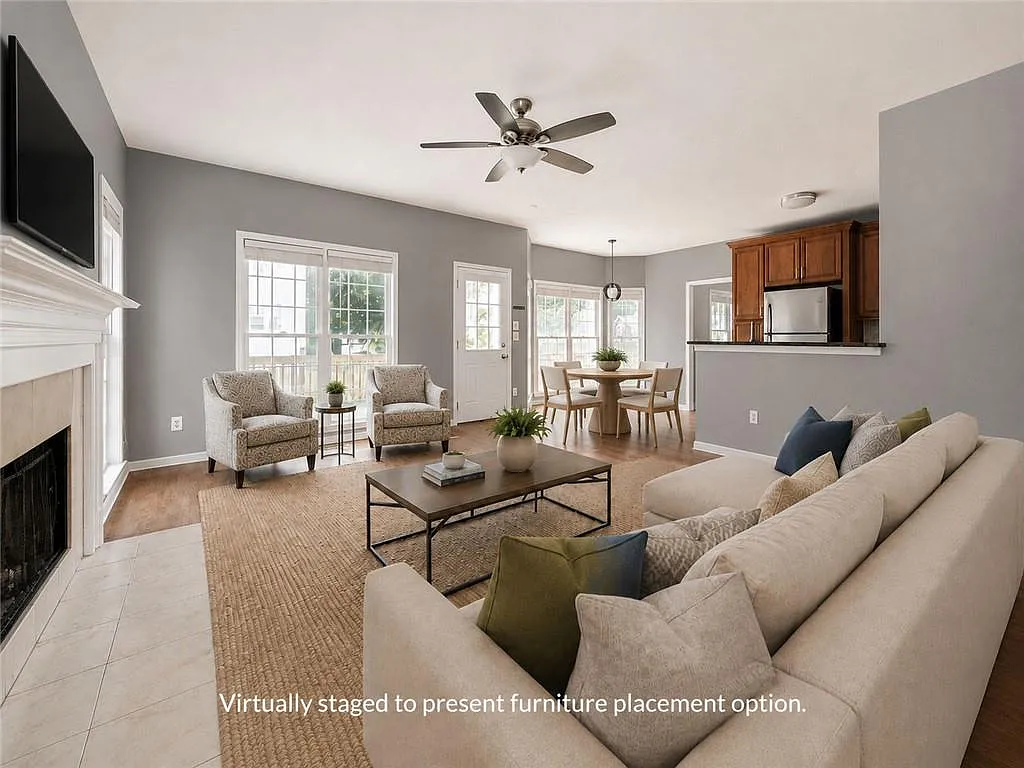 4 bed, 2.5 bath, 2088 sqft, $2,925 — Photo 3