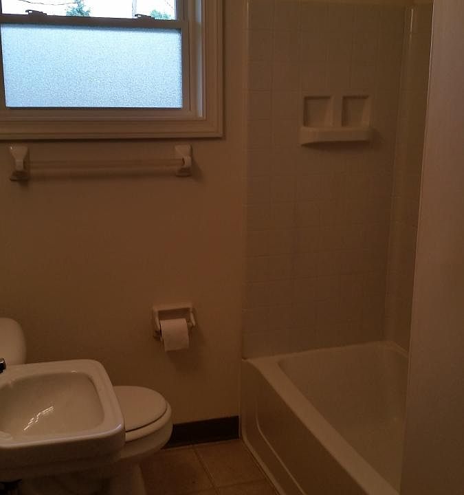 2nd image of 1164 Eastfield Rd