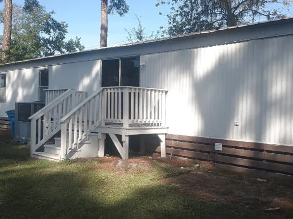 519 W 9th St #B2, Rincon, GA 31326