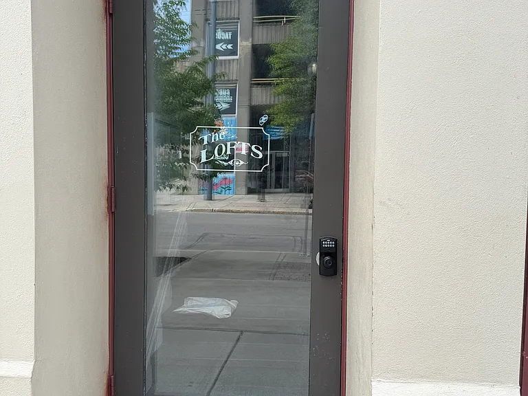 120-122 E 3rd St #2 — Photo 1
