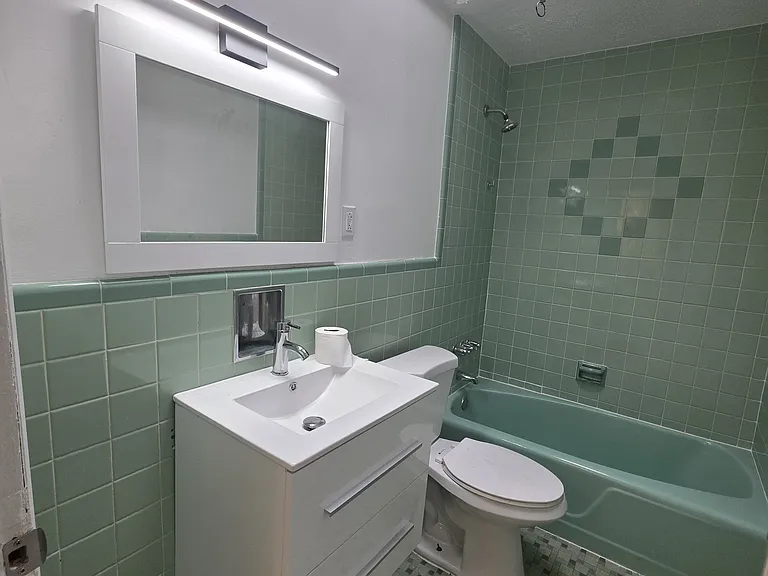 4125 Maywood St — Photo 50