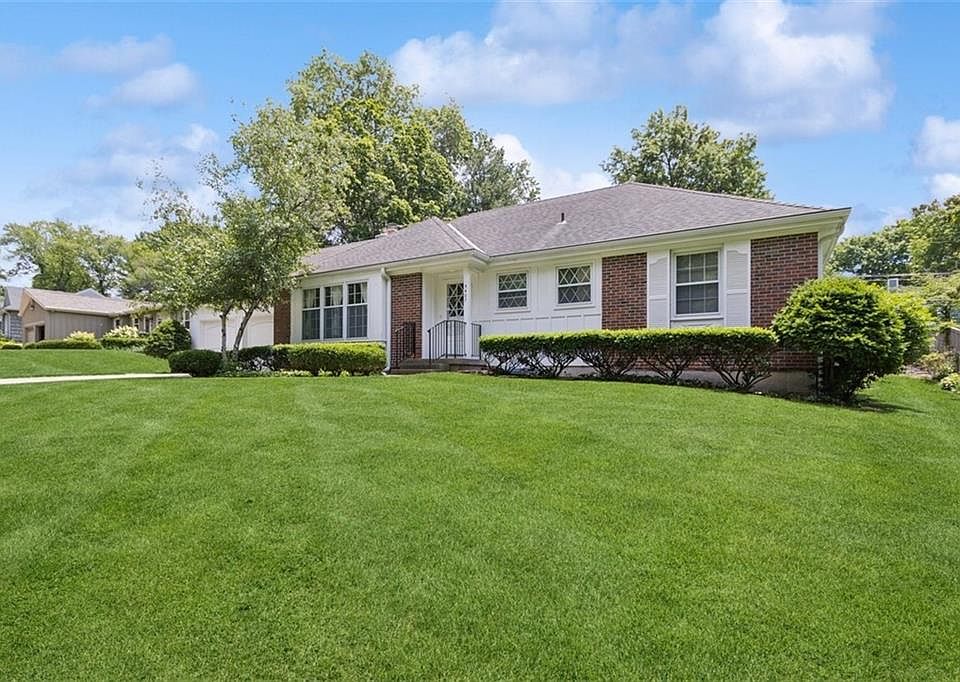 5407 W 64th Ter, Prairie Village, KS 66208 | Zillow