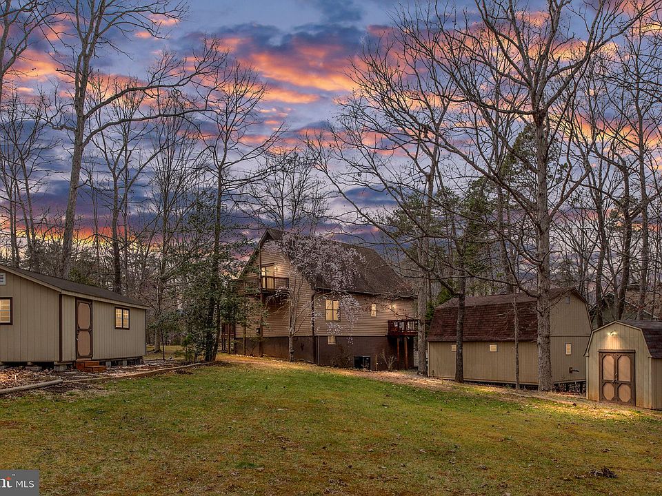 1st image of 71 Eleanor Ln