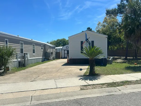 16707 Lagoon Cir, Gulf Shores, AL 36542