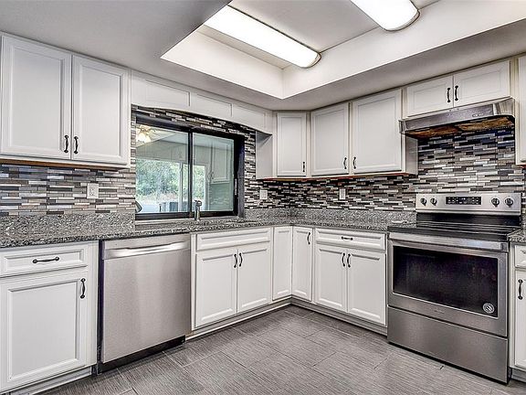 5th image of 5253 Sandra Dr