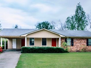 131 Carol Cir, Fitzgerald, GA 31750