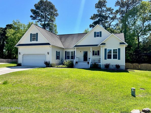 421 Celtic Ash St, Sneads Ferry, NC 28460