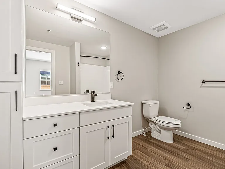 Asher Apartments - LIMITED-TIME OFFER 8 WEEKS FREE! — Photo 181