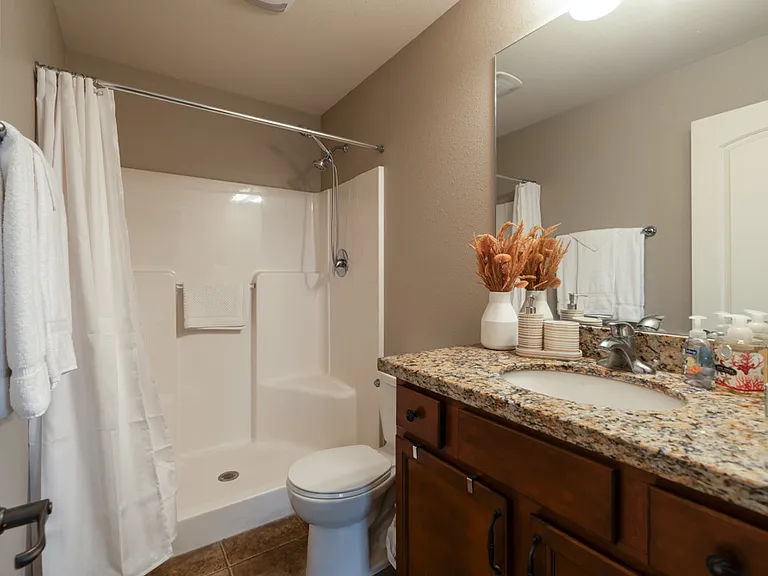 2304 Marina Rd SE #1 — Photo 15