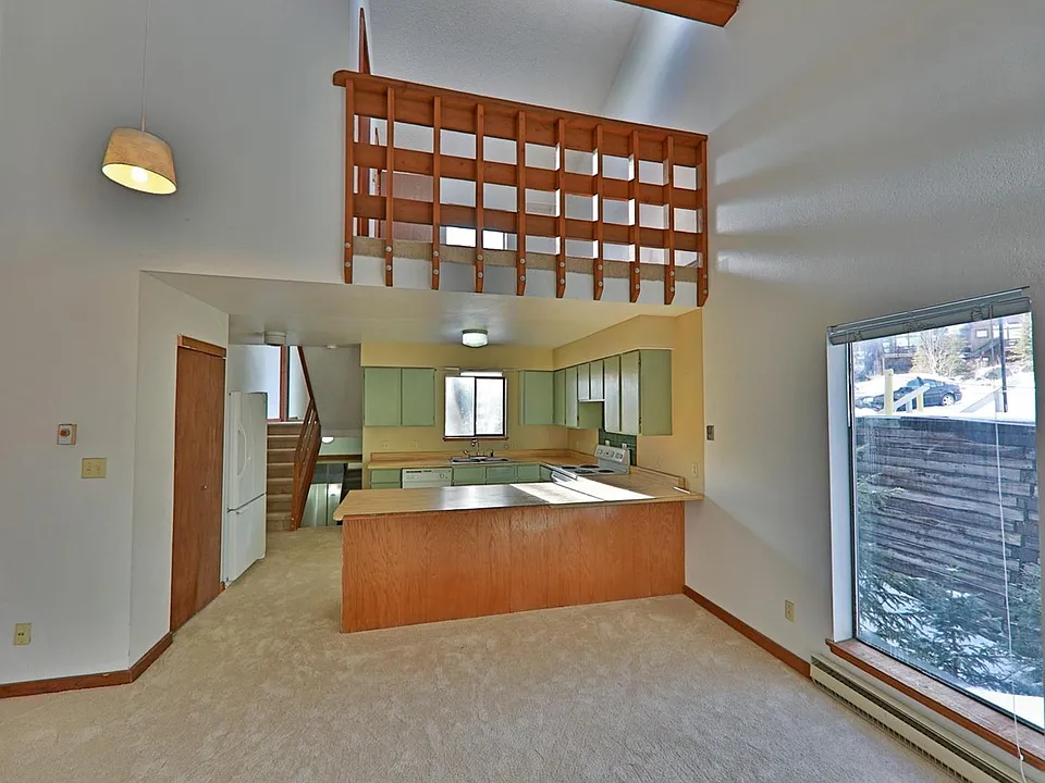 Building Photo 5