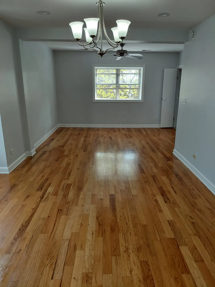 Building Photo - 360 W Cortland St #2